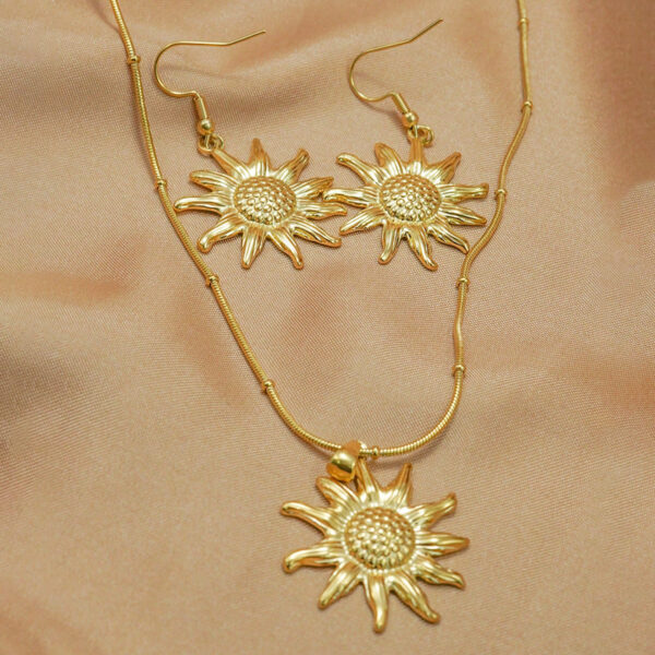 Lxalry 18K Gold Plated Sun Mirror Jewelry Set  Hypoallergenic Skin Safe Necklace   Drop Earrings For Daily Evening  Never Fade Adjustable Luxury Gift With Precision Cast Rays - Image 6