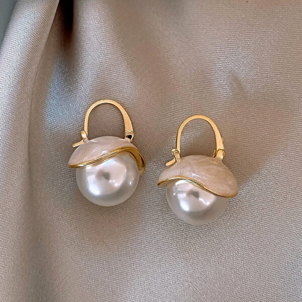 Niche Design Advanced Light Luxury Ear Clips Earrings - Image 2