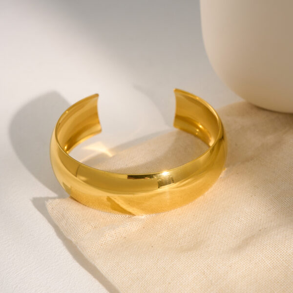 Women's Fashion Titanium Steel Fine Polished Surface Bracelet - Image 5