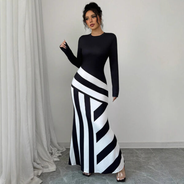 Women's Sexy Asymmetric Neckline Irregular Stripes Dress - Image 5