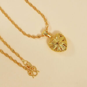 Heart-shaped Necklace Ethnic Style Hollow Chicken Hearts Gold Plated
